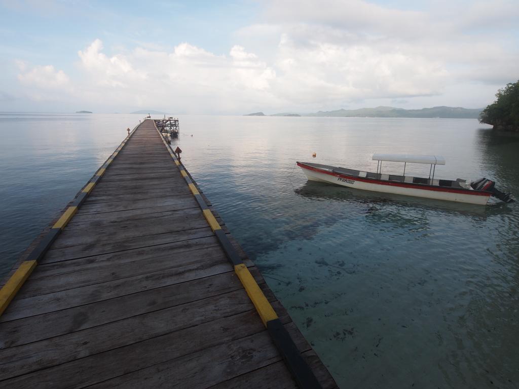 Raja Ampat Dive Resort Tapokreng Exteriör bild