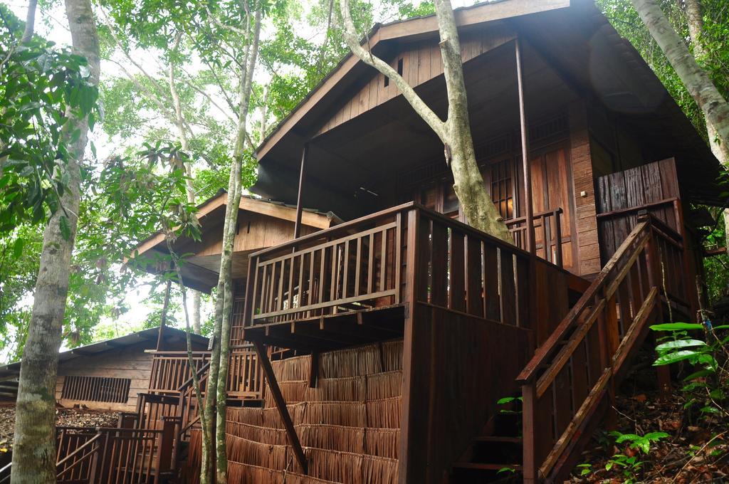 Raja Ampat Dive Resort Tapokreng Exteriör bild