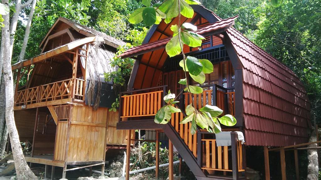Raja Ampat Dive Resort Tapokreng Exteriör bild